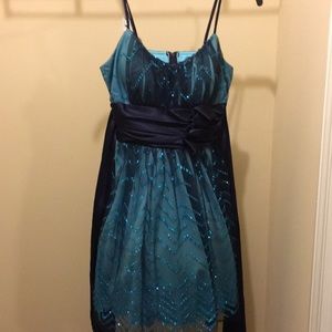 Size 3 junior cocktail dress for teen
